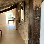 Perbos 1556 לינה וארוחת בוקר 4*