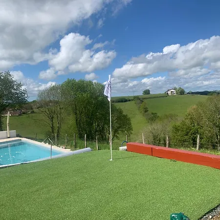 ベッド・アンド・ブレックファスト Perbos 1556 Labastide-Clairence