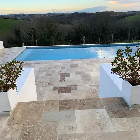 Panzió Perbos 1556 Labastide-Clairence