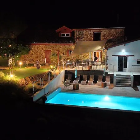 Perbos 1556 Bed & Breakfast La Bastide-Clairence