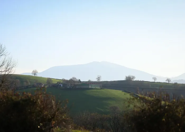 לינה וארוחת בוקר Perbos 1556 4*