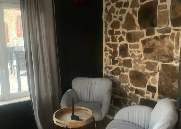 לינה וארוחת בוקר Perbos 1556