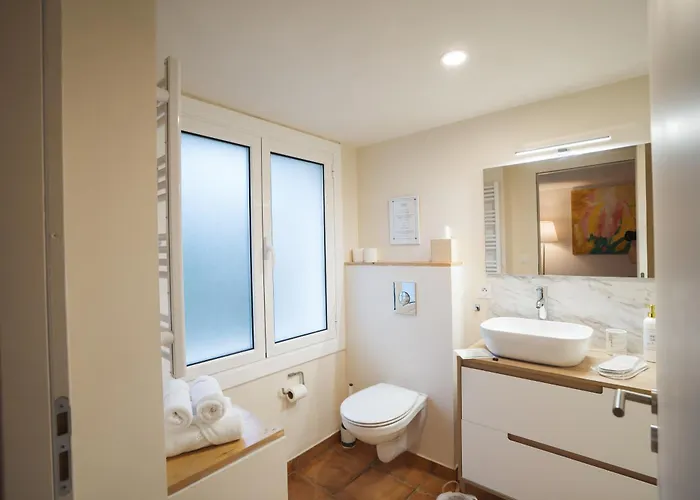 לינה וארוחת בוקר Perbos 1556