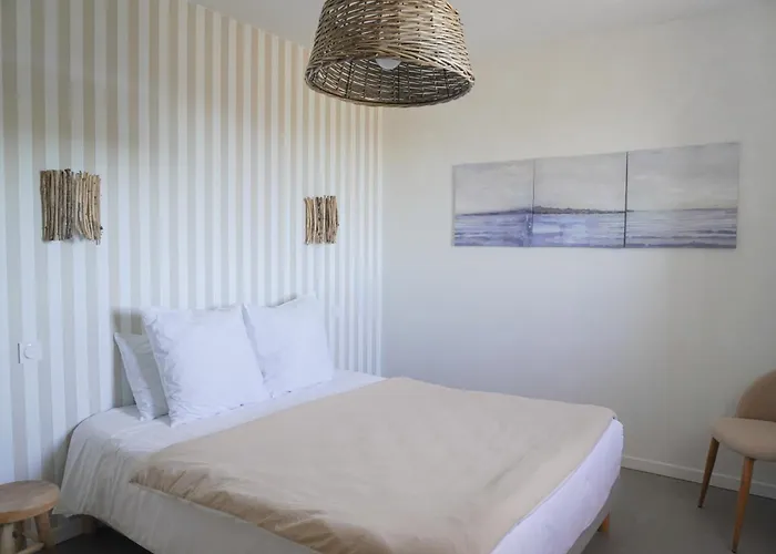 Perbos 1556 Bed & Breakfast La Bastide-Clairence